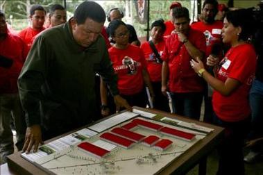 Chávez vuelve a pedir a Obama el retiro de las tropas y medidas contra los golpistas en Honduras