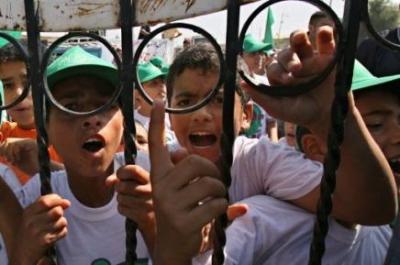 Hamás acusa a Israel de dar chicles afrodisíacos a los jóvenes palestinos
