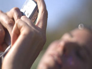 Se detectó una nueva dermatitis causada por los teléfonos celulares