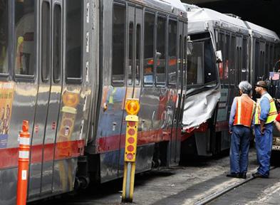 Chocan dos trenes en San Francisco: 48 heridos, 4 de ellos graves