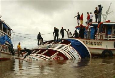 Naufragó un barco con 185 personas en la Amazonía brasileña; hay 2 mujeres muertas