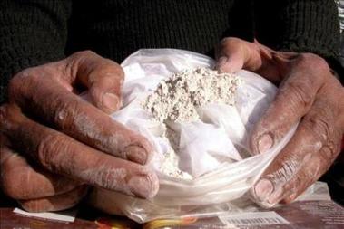 La Armada colombiana halla dos lanchas con 420 kilos de cocaína en sus paredes