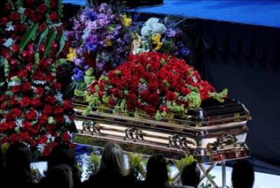 Investigan oficina forense por venta de información relacionada con la muerte de Michael Jackson