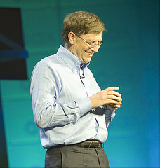 Bill Gates gana el Premio de la Paz en India