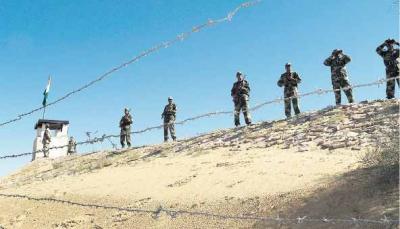 El Gobierno indio envía 10.000 militares a combatir la insurgencia