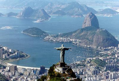 Detienen en Brasil a dos inglesas por intento de estafa al seguro de equipajes