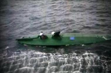 Guardacostas de EE.UU. interceptan un submarino frente a una costa de Colombia