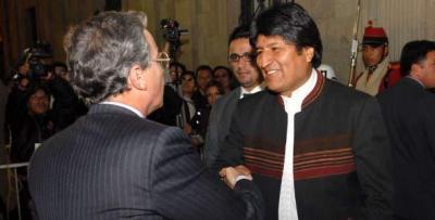 Empate en primer round: Alan García dijo sí y Evo Morales no a las bases militares de EEUU en Colombia