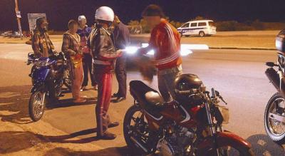 Montevideo: la policía controla todas las motos de la ciudad, luego del tiroteo con un menor herido de gravedad