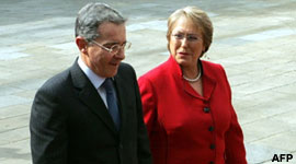 Tres de cinco mandatarios visitados por Uribe respetaron su determinación de 'prestar' bases a EEUU; hoy con Vázquez