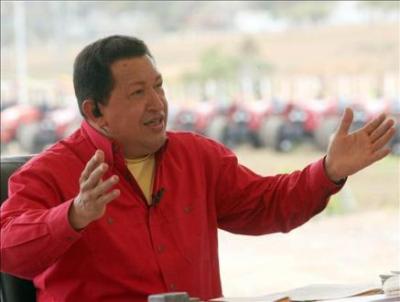 Chávez llama "loco" y "ladrón" al canciller de Israel