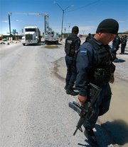 Doce personas asesinadas en México, entre ellas abogada de narcos