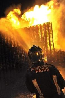 Cinco muertos en un incendio en un edificio de viviendas de París