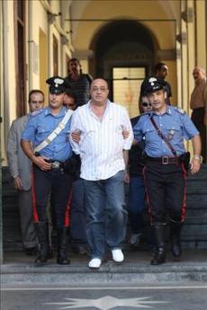 Detienen al mafioso Vincenzo Acanfora, uno de los jefes de la Camorra italiana