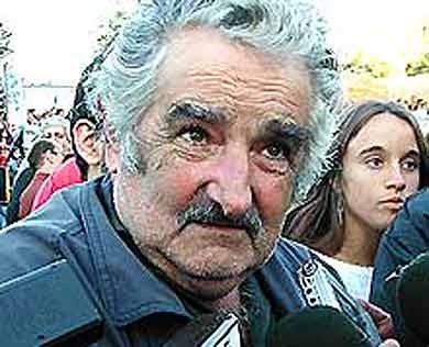 Uruguay: el candidato Mujica propone tipificar "intento de homicidio" a traficantes de pasta base de cocaína