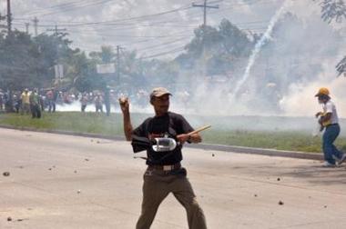 Los taxistas de Honduras se suman en masa a las protestas para el retorno de Zelaya