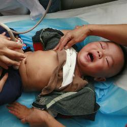 Furia en China por niños envenenados con plomo