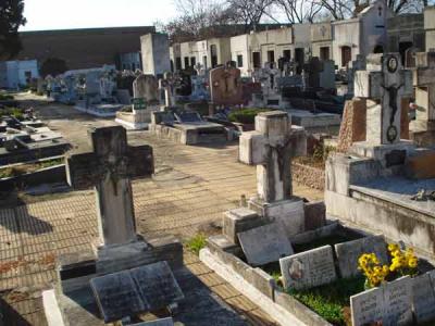 Argentina: en un cementerio cobraban por cremaciones que no se hacían