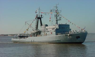 La Armada de Uruguay detiene a dos pesqueros argentinos