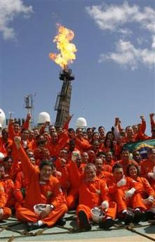 Brasil proclama "Nuevo Día de la Independencia" al tomar control total de sus enormes reservas de hidrocarburos