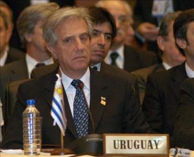 Tabaré Vázquez partió a EE.UU. para reunirse con Clinton y hablar en la ONU