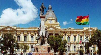 España condona toda su deuda a Bolivia