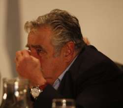 Mujica arremete contra el periodista que lo engañó y pide disculpas
