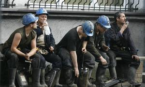 13 muertos y 42 heridos al explotar una mina de carbón en Polonia