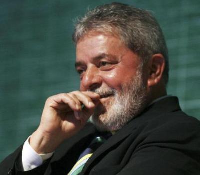 Lula le pega un reto a los golpistas de Honduras