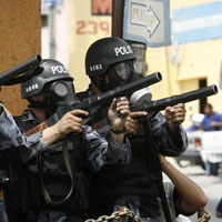 Militares lanzan gases lacrimógenos a la Embajada de Brasil en Tegucigalpa