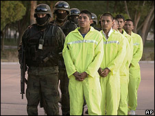 México: arrestan a 5 sicarios que coparon centros de atención y masacraron a decenas de adictos