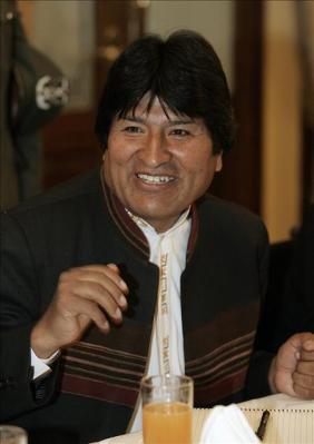 ¡Tiene razón!...Morales critica a las ONG que convierten en un "gran negocio" a los pobres