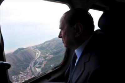 Berlusconi contra las cuerdas