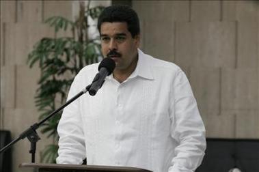 Venezuela pide a Obama que retire las bases en Colombia como un "gesto" de paz