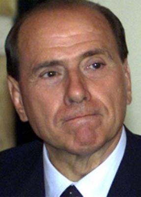 Los italianos a favor de que Berlusconi pierda la inmunidad