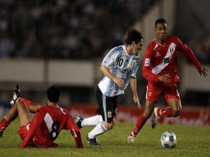 Un joven peruano murió de un disparo en Buenos Aires tras partido entre Argentina y Perú