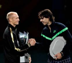 El tenista ruso hizo trizas al español y se quedó con el título del Masters 1000 de Shanghái