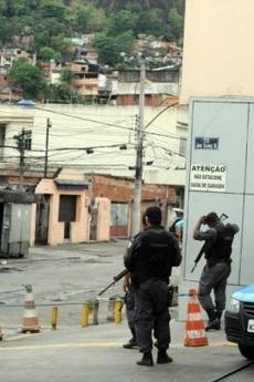Los enfrentamientos en las 'favelas' de Río de Janeiro ya han dejado 22 muertos