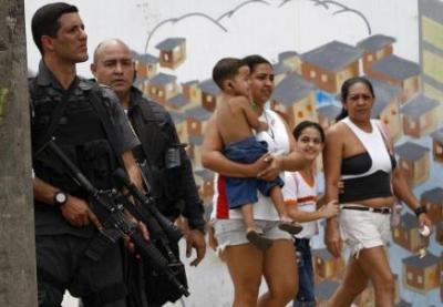 Narcotraficantes invaden una escuela pública de Río de Janeiro