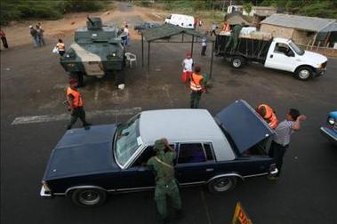 Venezuela cerró pasos fronterizos con Colombia