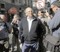 Uruguay: ex presidente Jorge Batlle no va prisión porque declaró ante uno de los pocos jueces que no aplica el delito de alarma pública