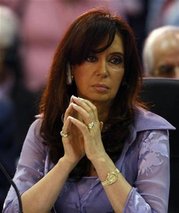 Presidenta argentina: el diario "Clarín", además de mentir, explota a sus trabajadores