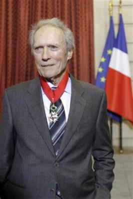 Francia otorga a Clint Eastwood la máxima condecoración del país