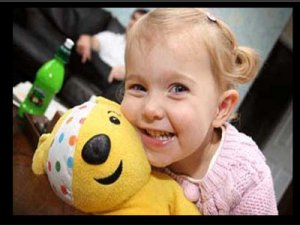 Reino Unido: Llorar pone en riesgo vida de niña de dos años