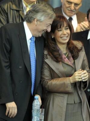 Investigan si la presidenta argentina y su esposo fueron espiados por la policía capitalina