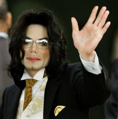 Se suicidó el hombre que acusó a Michael Jackson de abusar de su hijo