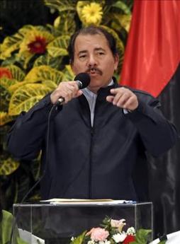 Nicaragua: La hija modelo del presidente Ortega posa en una revista de un diario opositor