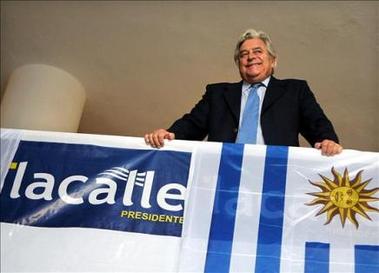 Dice EFE: Lacalle llega a la segunda vuelta en Uruguay con "entusiasmo y esperanza"