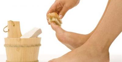 Malos cortes y calzado inadecuado son las principales causas de las uñas encarnadas