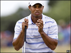 Sacudido por el escándalo, Woods se aleja del golf